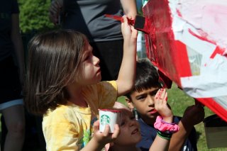 painting_the_boat_kids_three.jpg